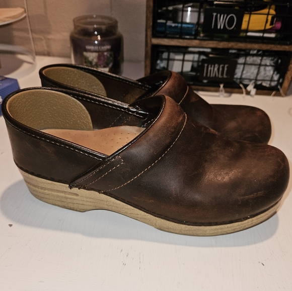 Dansko Shoes Dansko Brown Leather Slip On Clogs Rocker Sole And Arch Support Size 39859